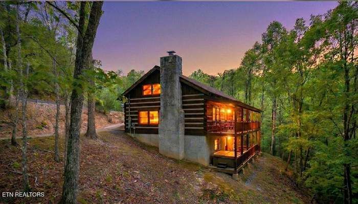 519 Picadilly Ln, Gatlinburg, TN
